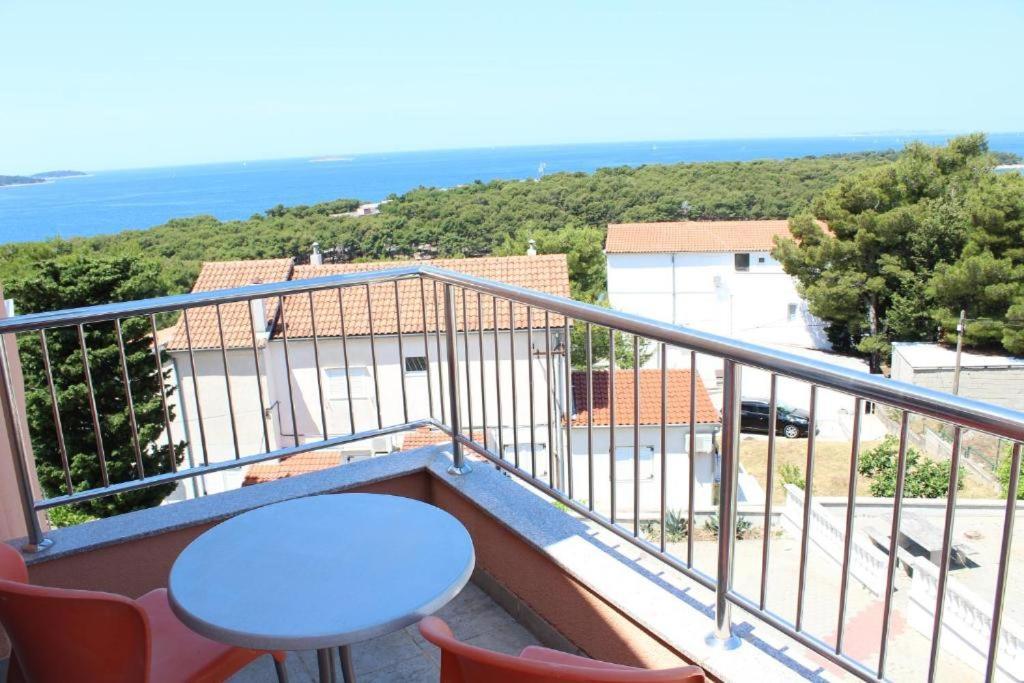 Apartment Visum Primošten Екстериор снимка